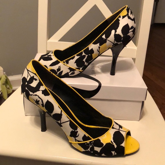 Nine West Shoes - Nine West Peep Toe Heels